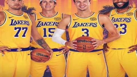 新春热闹非凡，人潮涌动，购物狂潮席卷而来。