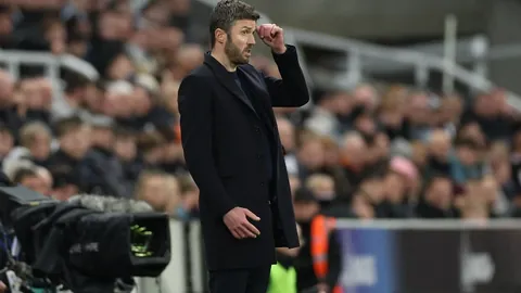 多纳鲁马连下三城，匈牙利教练赞：这才是顶级门将的风范